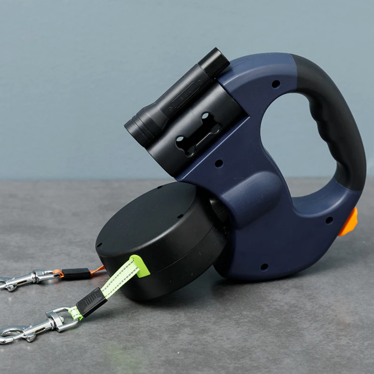 Dual Retractable Dog Lead with LED Light & Anti-Tangle System